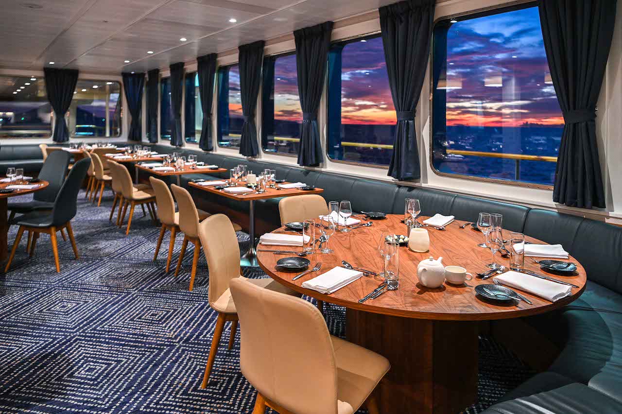 Coral Adventurer dining room