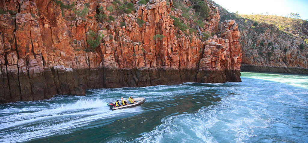 horizontal falls on a kimberley cruise