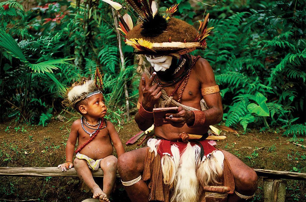 Papua New Guinea expedition cruise locals