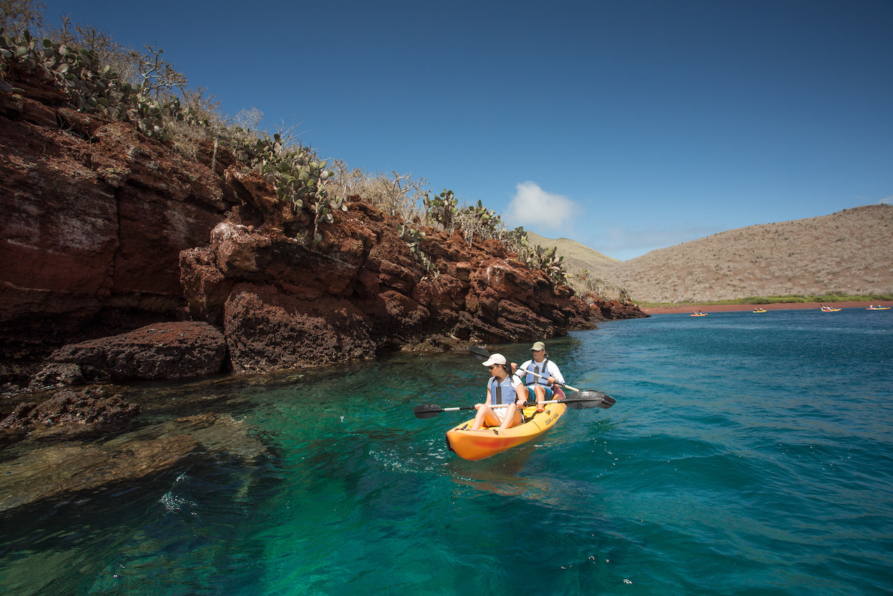 galapagos kayaking