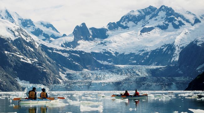 kayaking glacier bay Alaska