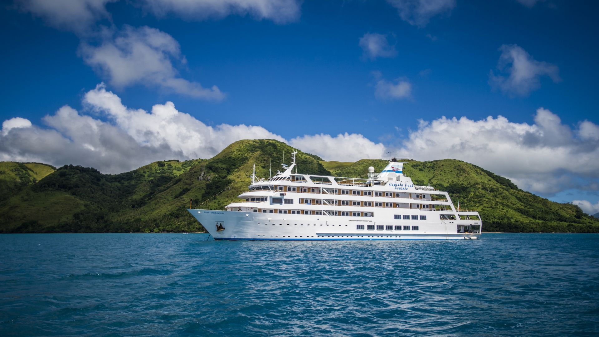 small cruise ships fiji