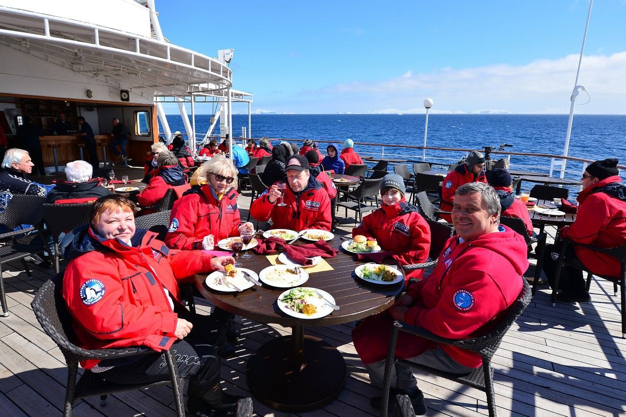 antarctic cruise aboard sea spirit