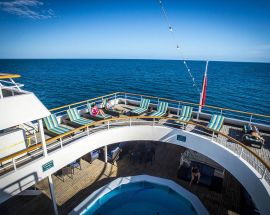 Reef Endeavour Photo 9