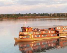 4-Night Peruvian Amazon Delfin II Photo 1
